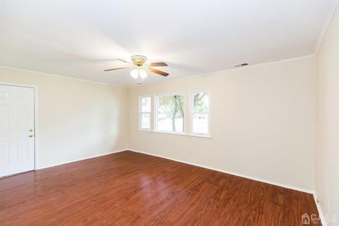2 Bodnarik Rd, Edison, NJ 08837 photo 13