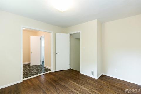 2 Bodnarik Rd, Edison, NJ 08837 photo 28