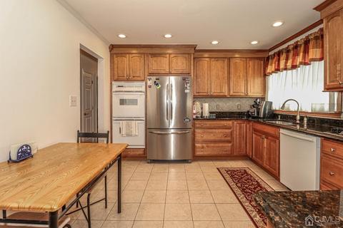 5 Timothy Ct, Edison, NJ 08837 photo 18