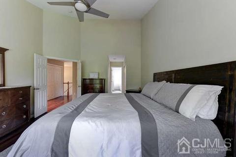 4 Toczak Ct, Parlin, NJ 08859 photo 21