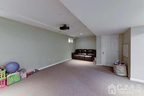 4 Toczak Ct, Parlin, NJ 08859 photo 30