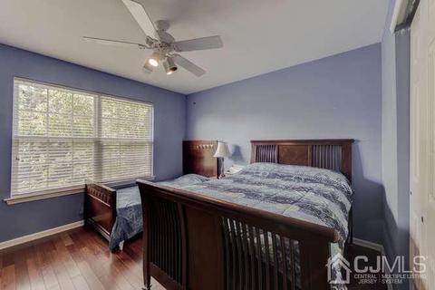4 Toczak Ct, Parlin, NJ 08859 photo 24
