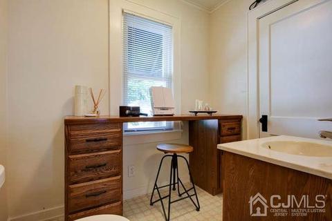 128 Nutwood Ave, Middlesex, NJ 08846 photo 16