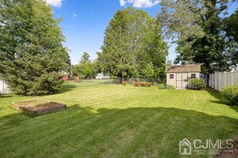 128 Nutwood Ave, Middlesex, NJ 08846 photo 22