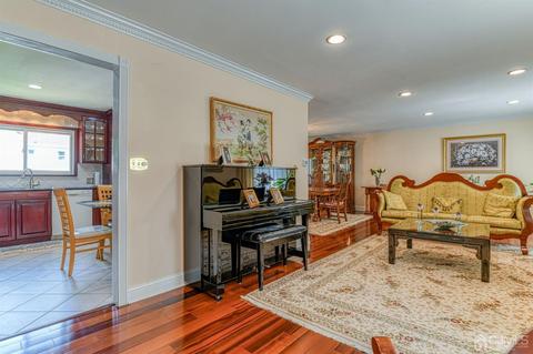 6 Rieder Rd, Edison, NJ 08817 photo 4
