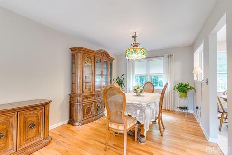 52 Montclair Ave, Edison, NJ 08820 photo 8