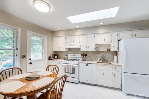 52 Montclair Ave, Edison, NJ 08820 photo 12