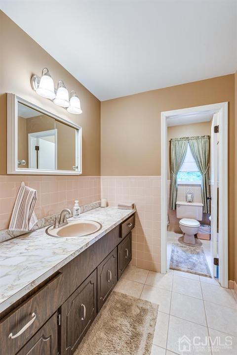 52 Montclair Ave, Edison, NJ 08820 photo 16