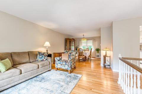 52 Montclair Ave, Edison, NJ 08820 photo 6