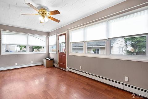 126 2nd St, Middlesex, NJ 08846 photo 6