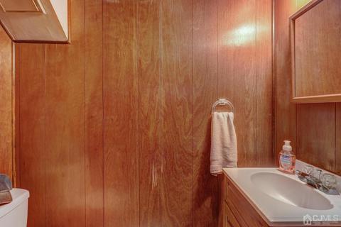 11 Barton St, Edison, NJ 08837 photo 22