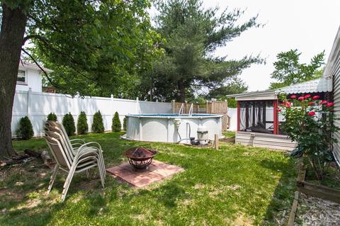 61 Ovington Ave, Edison, NJ 08817 photo 12
