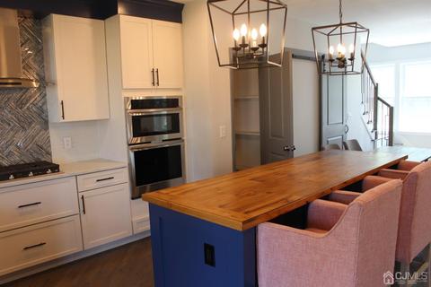 24 Roger Rd, Edison, NJ 08817 photo 4
