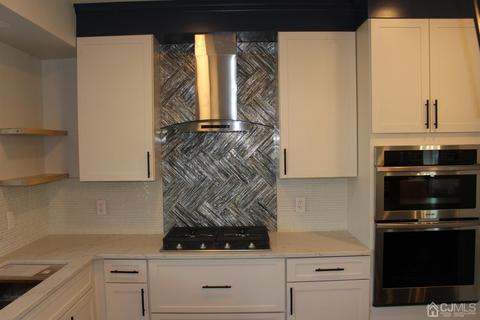 24 Roger Rd, Edison, NJ 08817 photo 6