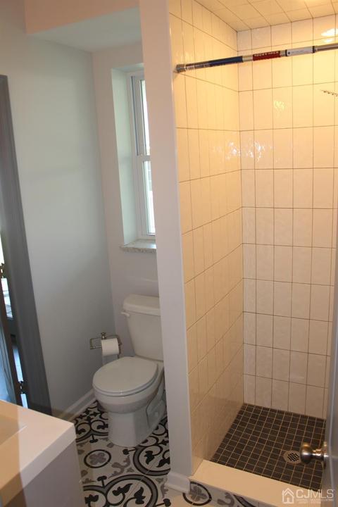 24 Roger Rd, Edison, NJ 08817 photo 8