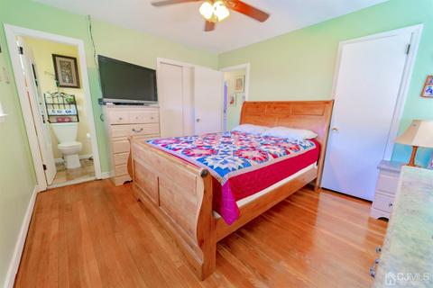 209 A St, Middlesex, NJ 08846 photo 8