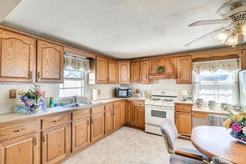 97 Bloomfield Ave, Edison, NJ 08837 photo 17