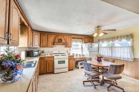97 Bloomfield Ave, Edison, NJ 08837 photo 18