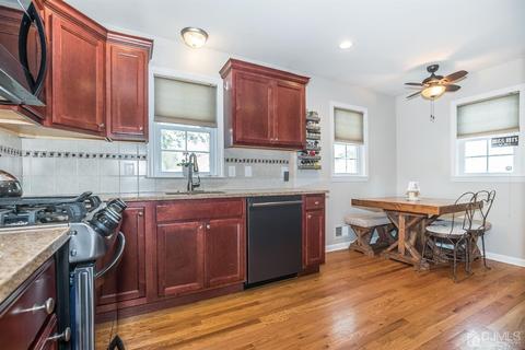 38 C St, Middlesex, NJ 08846 photo 9