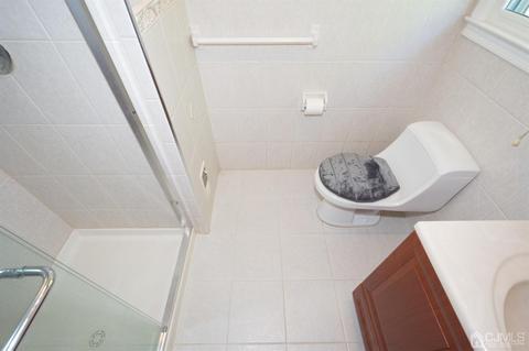 13 Bernice St, Edison, NJ 08820 photo 18
