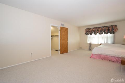 13 Bernice St, Edison, NJ 08820 photo 16