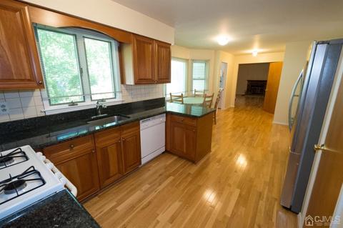13 Bernice St, Edison, NJ 08820 photo 3