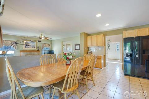 44 Main St, Edison, NJ 08837 photo 16