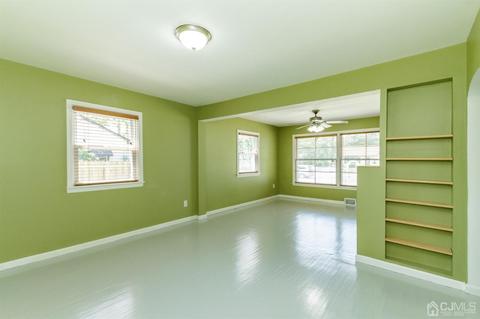 518 Cramer Ave, Beverly, NJ 08010 photo 7