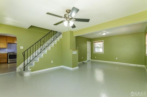 518 Cramer Ave, Beverly, NJ 08010 photo 4
