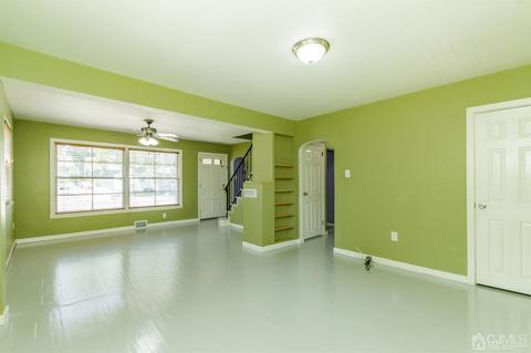 518 Cramer Ave, Beverly, NJ 08010 photo 6
