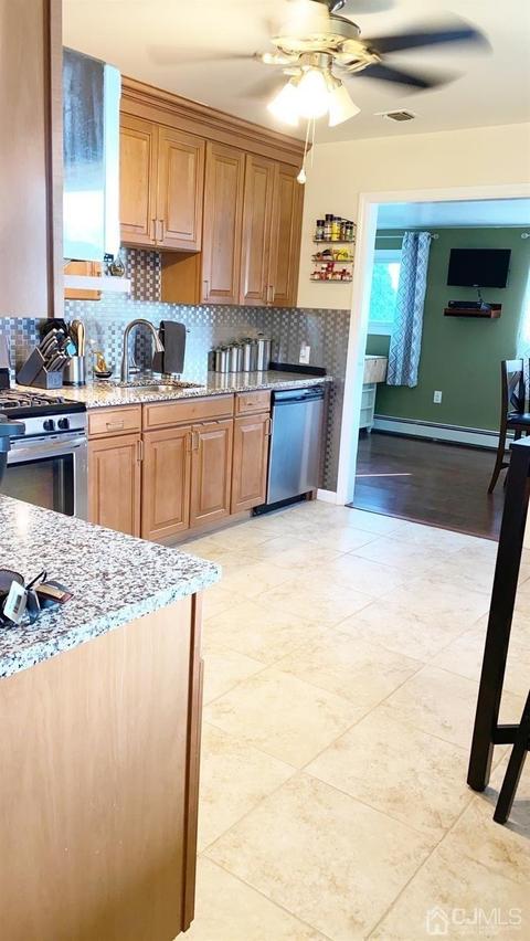 28 Baxter Rd, Edison, NJ 08817 photo 5