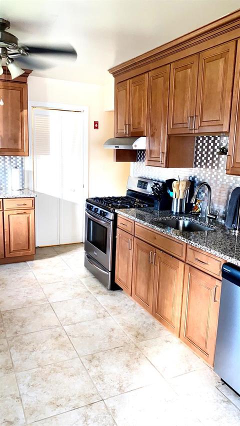28 Baxter Rd, Edison, NJ 08817 photo 7
