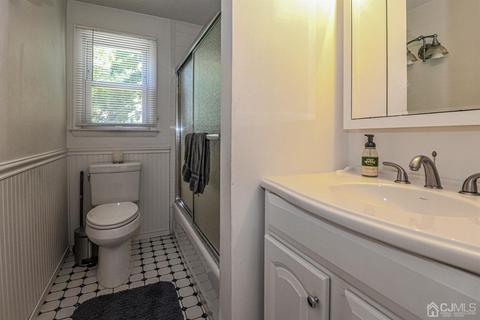 198 Echo Ave, Edison, NJ 08837 photo 18