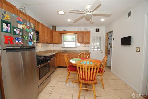 243 Old Post Rd, Edison, NJ 08817 photo 9