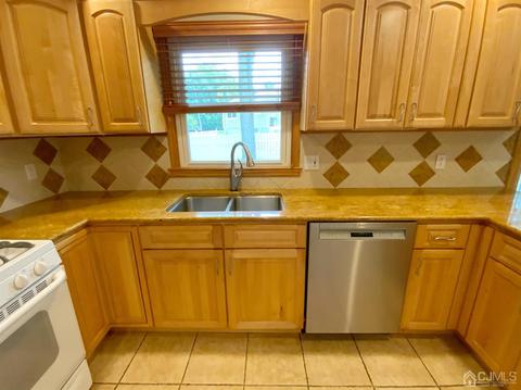 49 Walker Ave, Edison, NJ 08820 photo 14