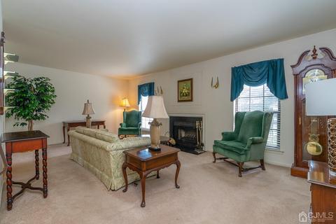 501 Maplecrest Rd, Edison, NJ 08820 photo 4