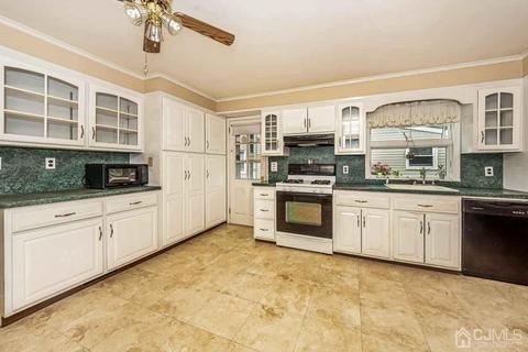 314 Giles Ave, Middlesex, NJ 08846 photo 8