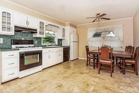 314 Giles Ave, Middlesex, NJ 08846 photo 7