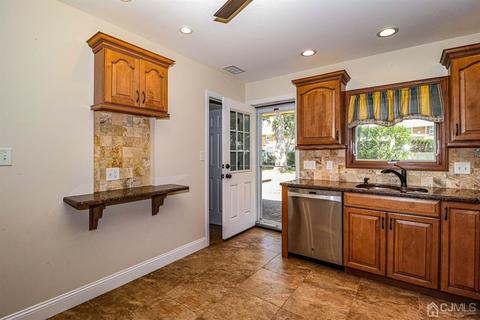 12 Roger Rd, Edison, NJ 08817 photo 13