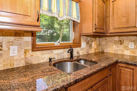 12 Roger Rd, Edison, NJ 08817 photo 12