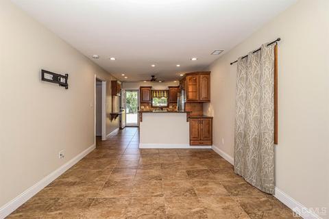 12 Roger Rd, Edison, NJ 08817 photo 9