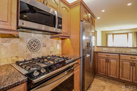 12 Roger Rd, Edison, NJ 08817 photo 15