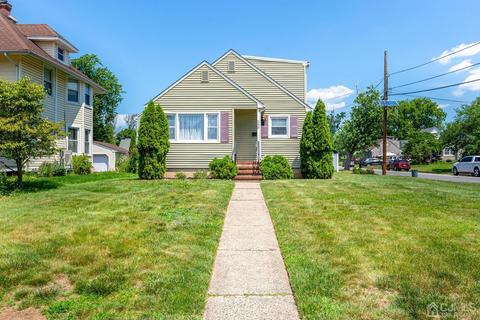 145 Chestnut St, Middlesex, NJ 08846 photo 2