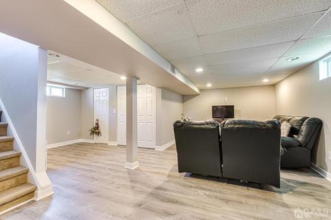 145 Chestnut St, Middlesex, NJ 08846 photo 14