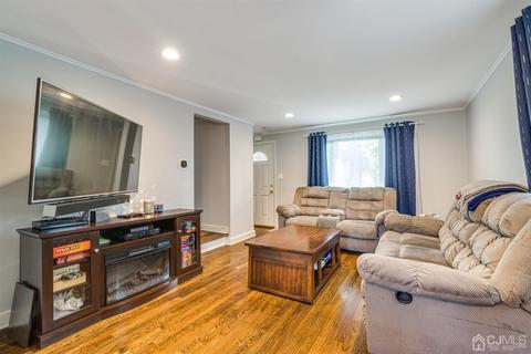 27 Macarthur Dr, Edison, NJ 08837 photo 5