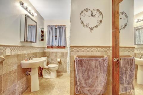 84 Main St, Helmetta, NJ 08828 photo 9