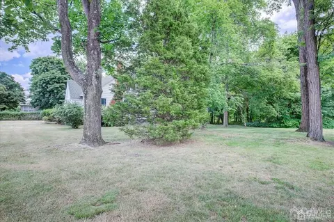 86 Main St, Helmetta, NJ 08828 photo 4