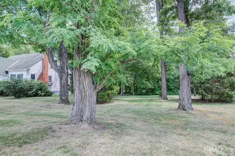 86 Main St, Helmetta, NJ 08828 photo 5