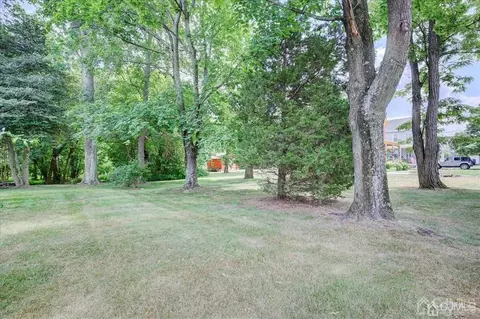 86 Main St, Helmetta, NJ 08828 photo 2