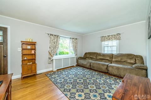 516 Chestnut St, Middlesex, NJ 08846 photo 4